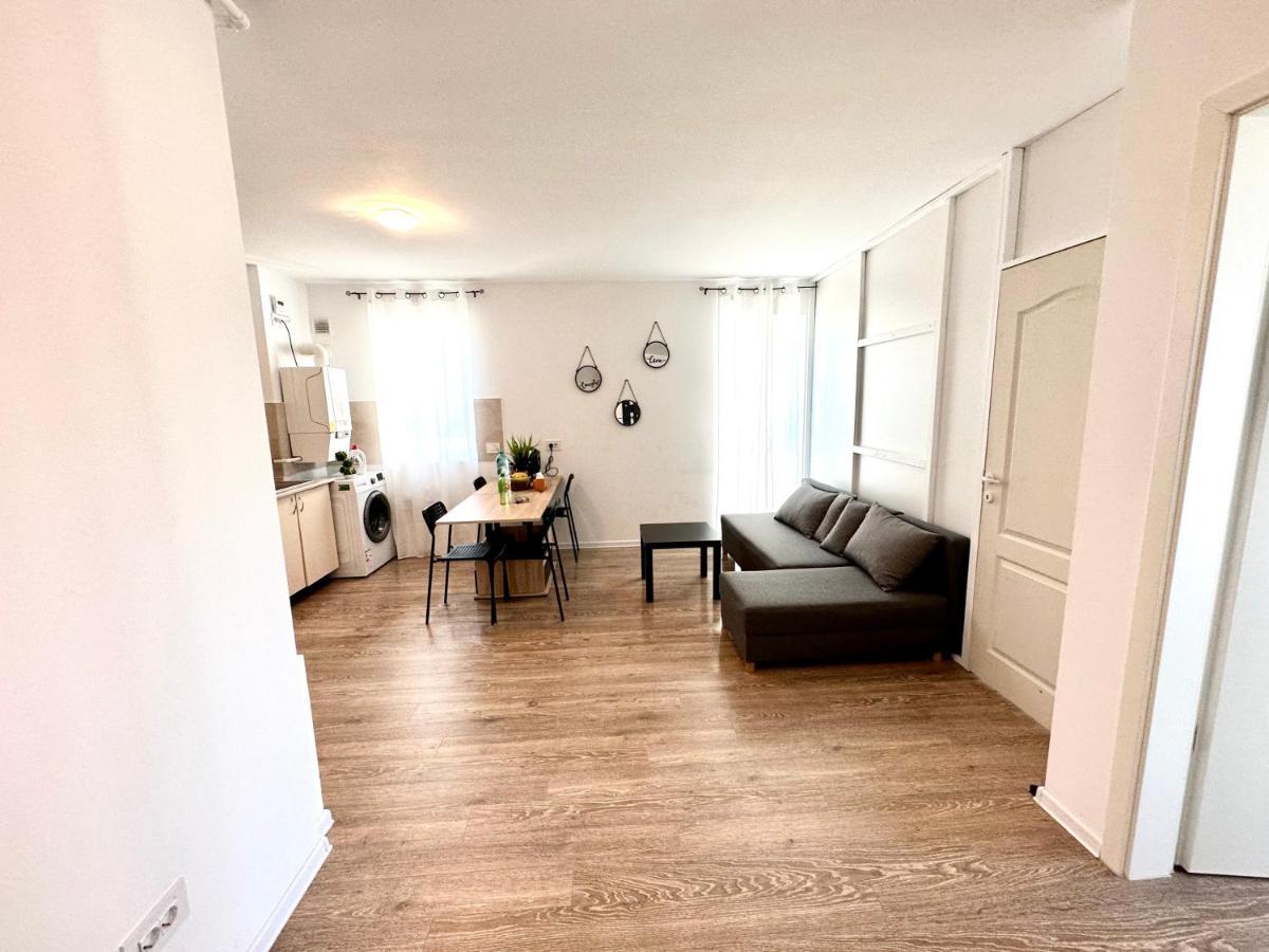 Kasper Coresi Mall - Rise Private Apartments & Suites 브라쇼브 외부 사진