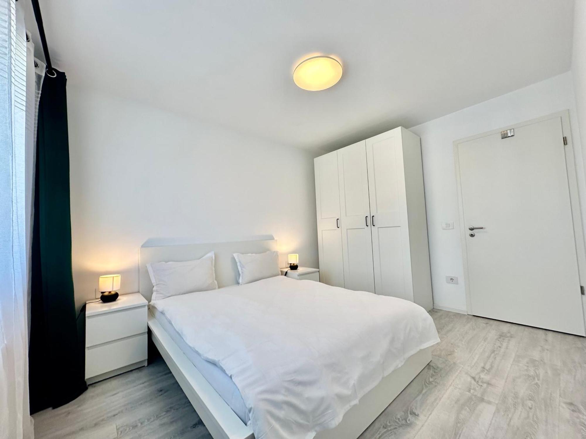 Kasper Coresi Mall - Rise Private Apartments & Suites 브라쇼브 외부 사진